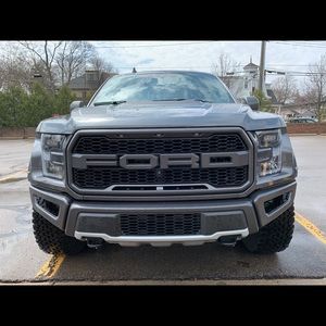 Meet your Posher, Vinh